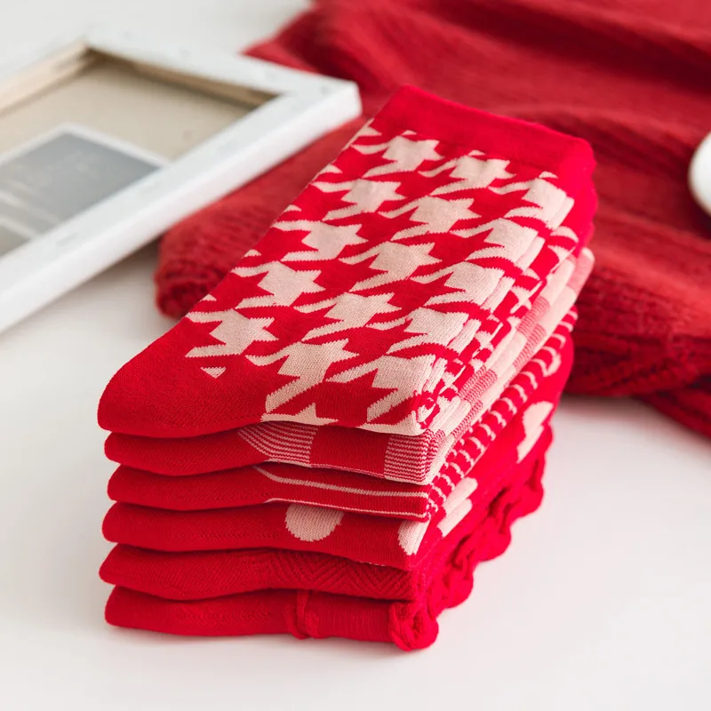 KTS- 105-5  Wholesale Red Mens Womens Socks Plaid Dot Stripe Cotton Happy Socks For Men Women