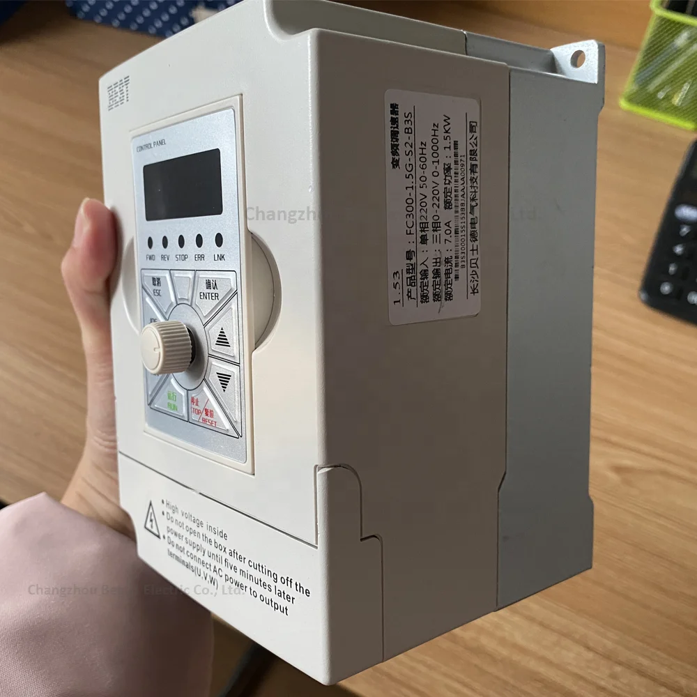 1.5kw ER11 Square Type Air Cooled Spindle Motor Ceramic Ball Bearings 24000rpm With Mounting Flange