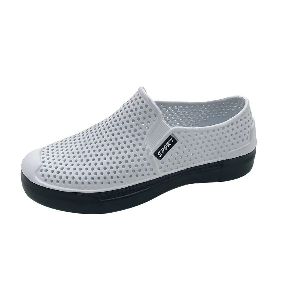 Popular Lightweight Unisex Slip On Garden Clogs Water Sneakers With Breathable Drain Holes Solid Color Hiking Water Sandals