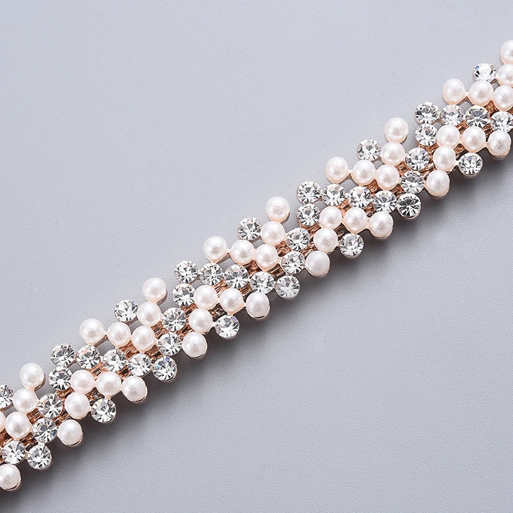 Fashion rhinestone embellished pearl keychains made of chain for women
