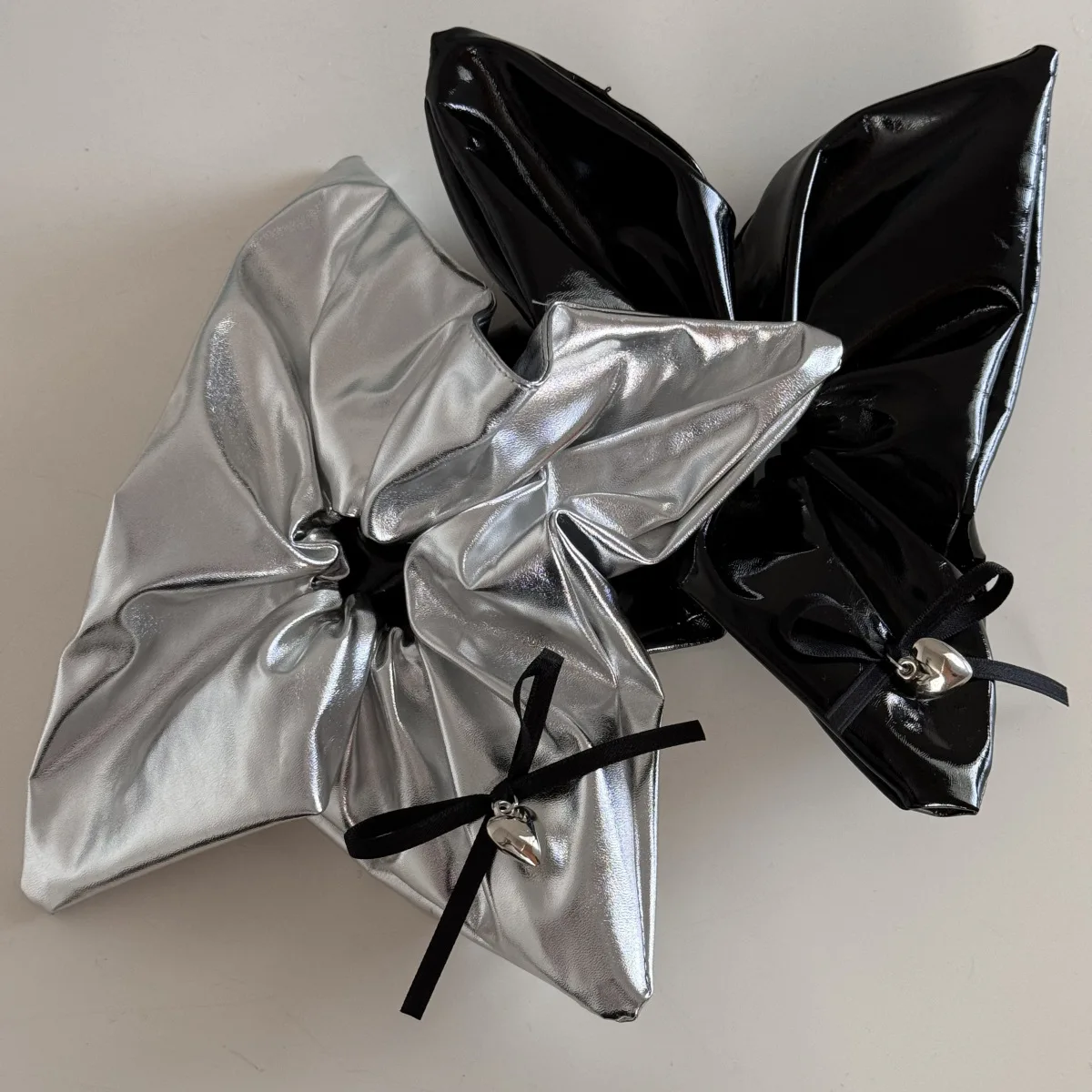 Glossy Black/Silver Color PU Leather Square Shaped Hair Scrunchies Cool Girls Hair Accessories Hair Ties with Heart Charm/Bow