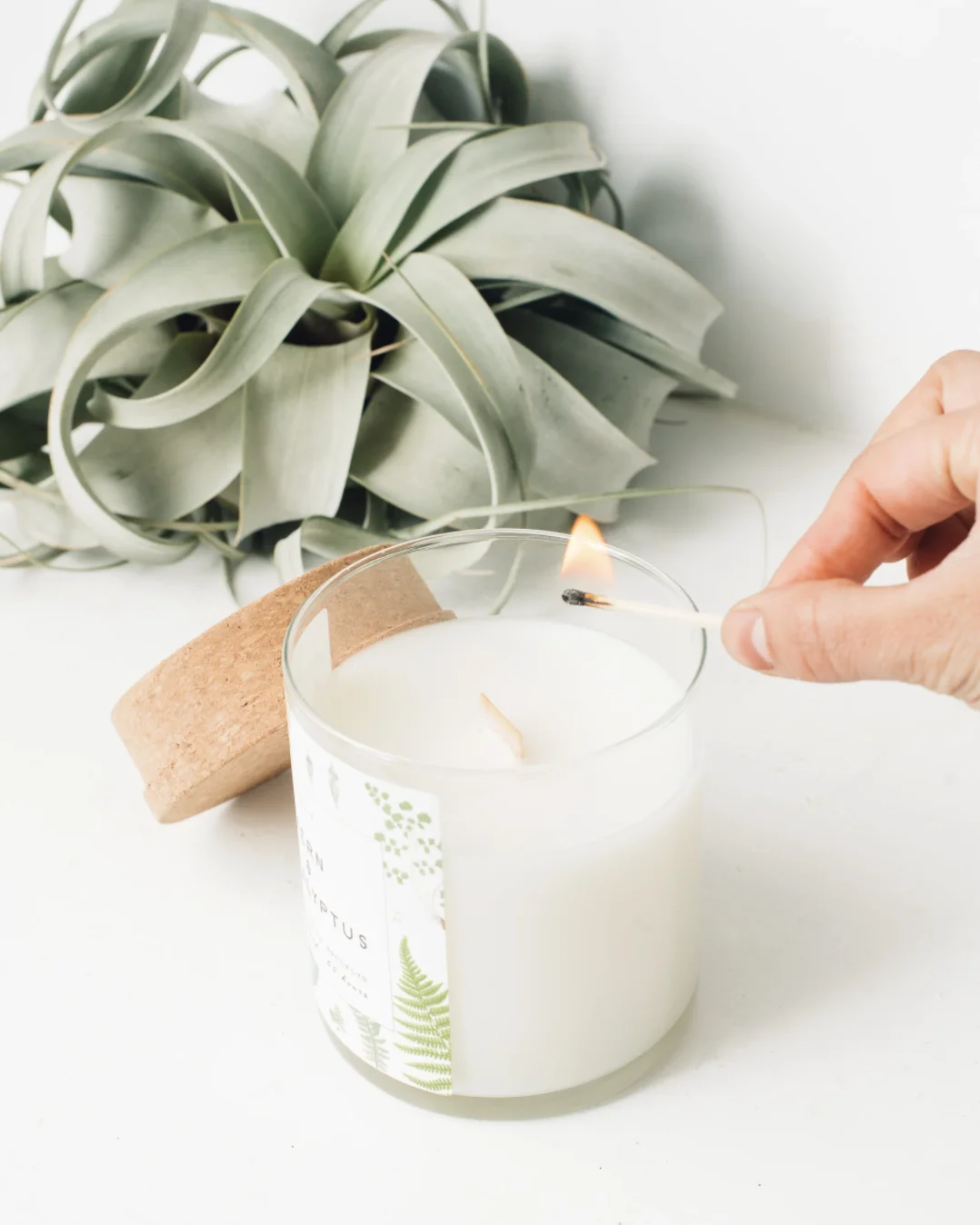 Custom private label Cork Lid Glass Bottle Aromatherapy soy wax Candle jars can customize AROMA Fragrance candle