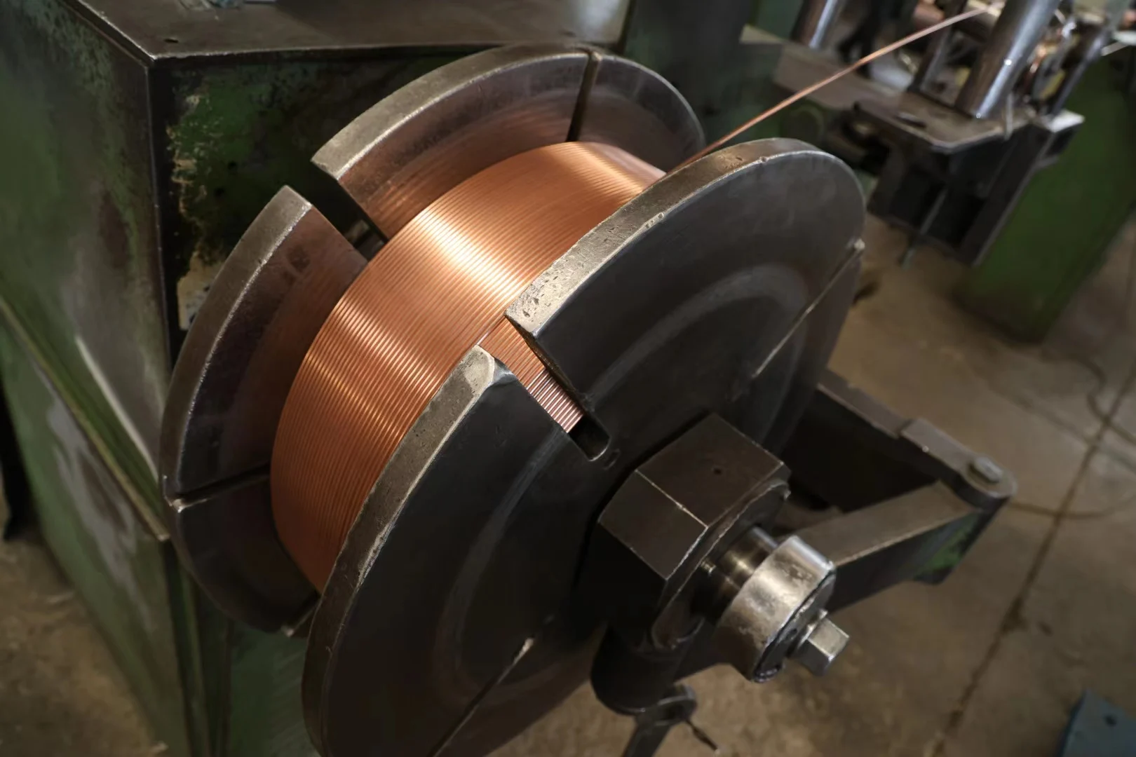 High quality 15kg 0.8mm AWS 100S-G Welding MIG Wire copper-coated gas shielded welding wire