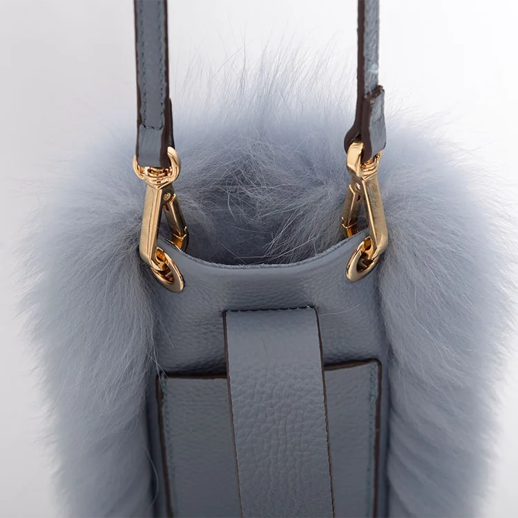 2023 New Design Solid Color Handbag Shoulder Bag Hight Quality Fur Bag