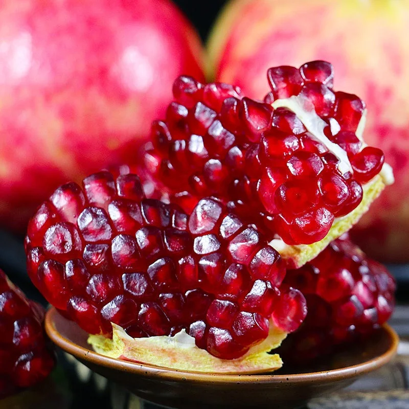 2022 Yunnan high-quality Soft Seeds pomegranates are now picked and found Manual screening quality assurance