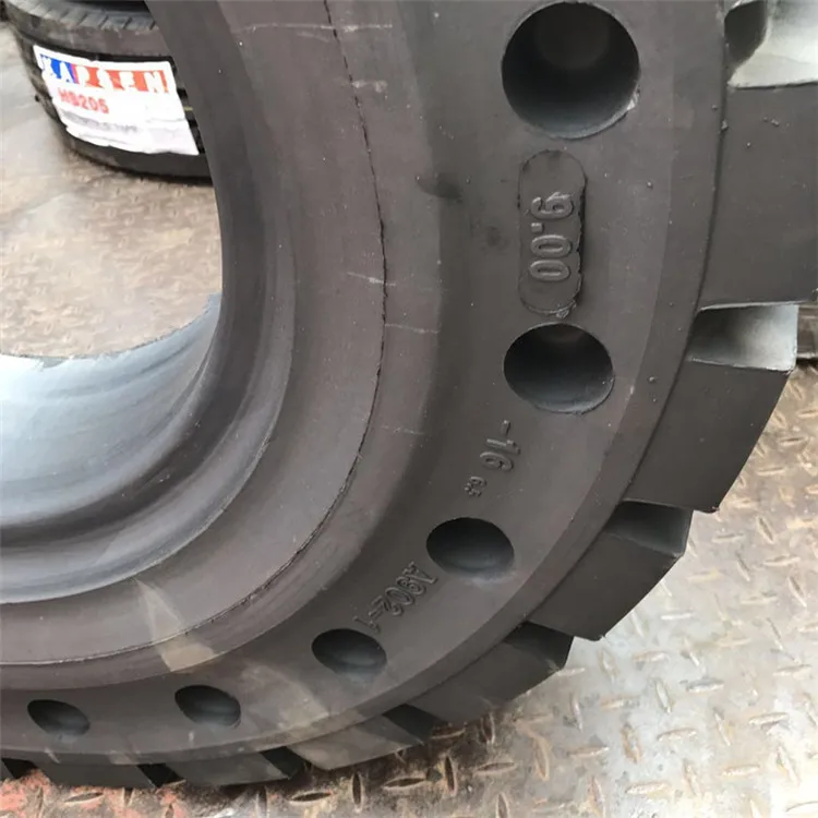 high quality solid tires for forklift  8.25-16 20.5-16 16/70-20 16/70-24 17.5-25 23.5-25