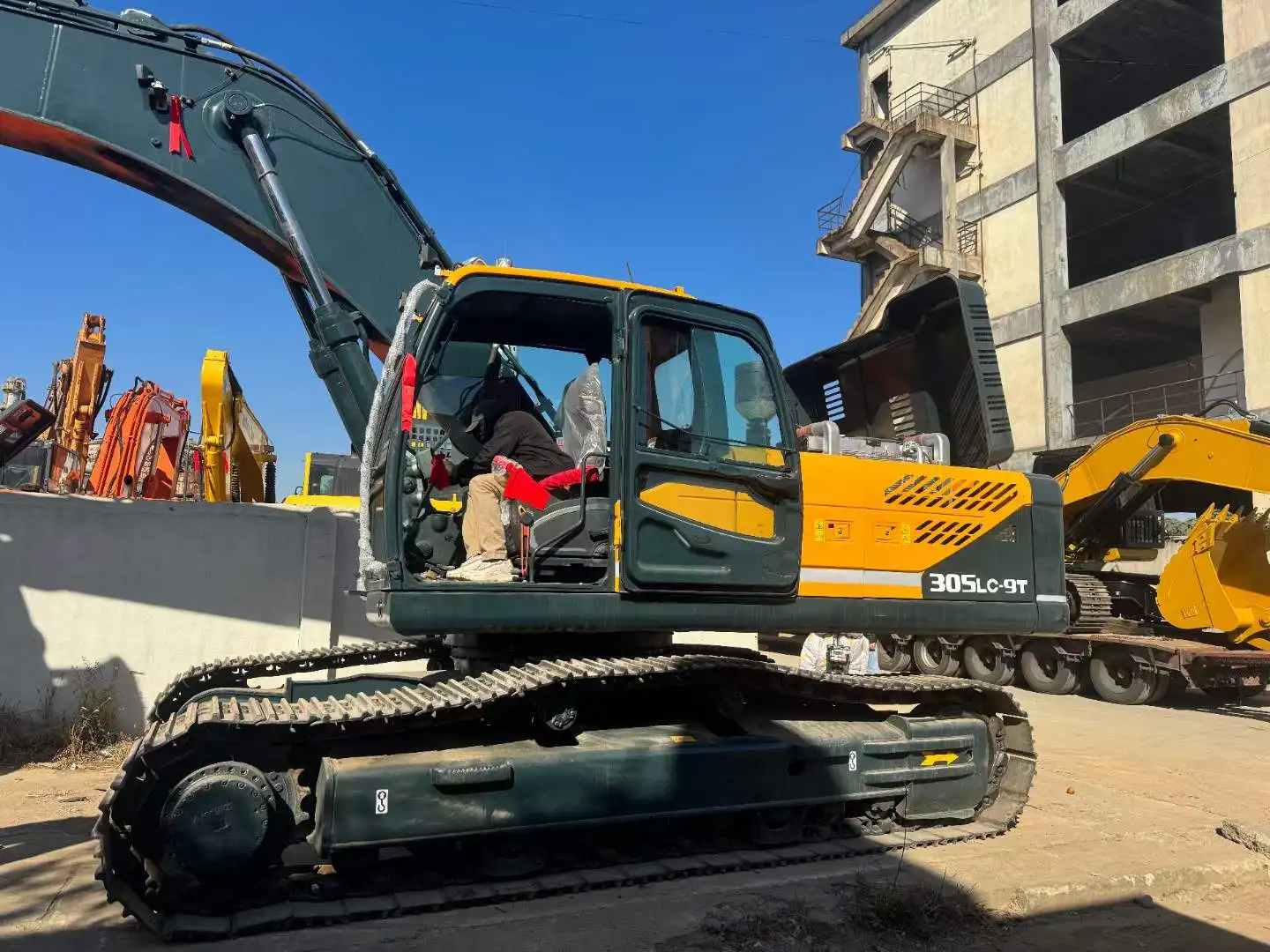 tracked excavator hyundai 305lc-9t 2019 2020 model hydraulic machinery 300lc 335lc excavator