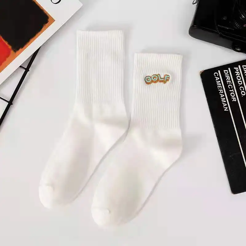 Amazon hot autumn and winter men and women street fashion brand couple cotton socks middle tube socks