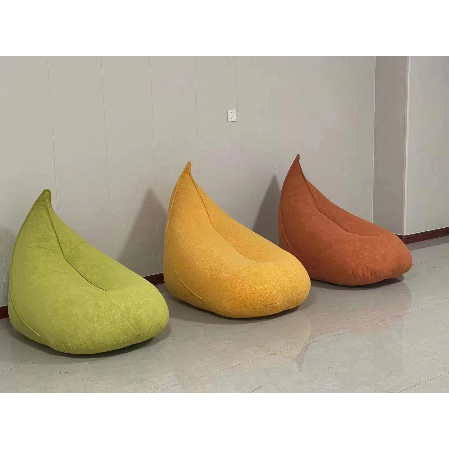 Wholesale Modern  design velvet comfortable leisure lazy recliner living room furniture sex single dining room sofa chair