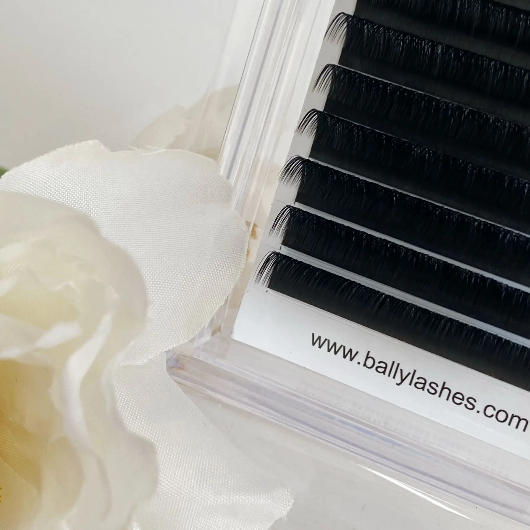 Matte black mega volume C D CC L M 0.05 0.03 volume eyelash extension lash trays individual eyelash extensions mink Korean PBT