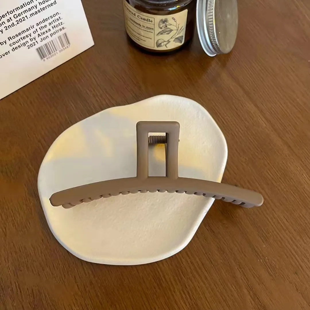 Simple Large Size Plastic Hair Claw Frosted Ponytail Claw Clip Hair Accessories For Women