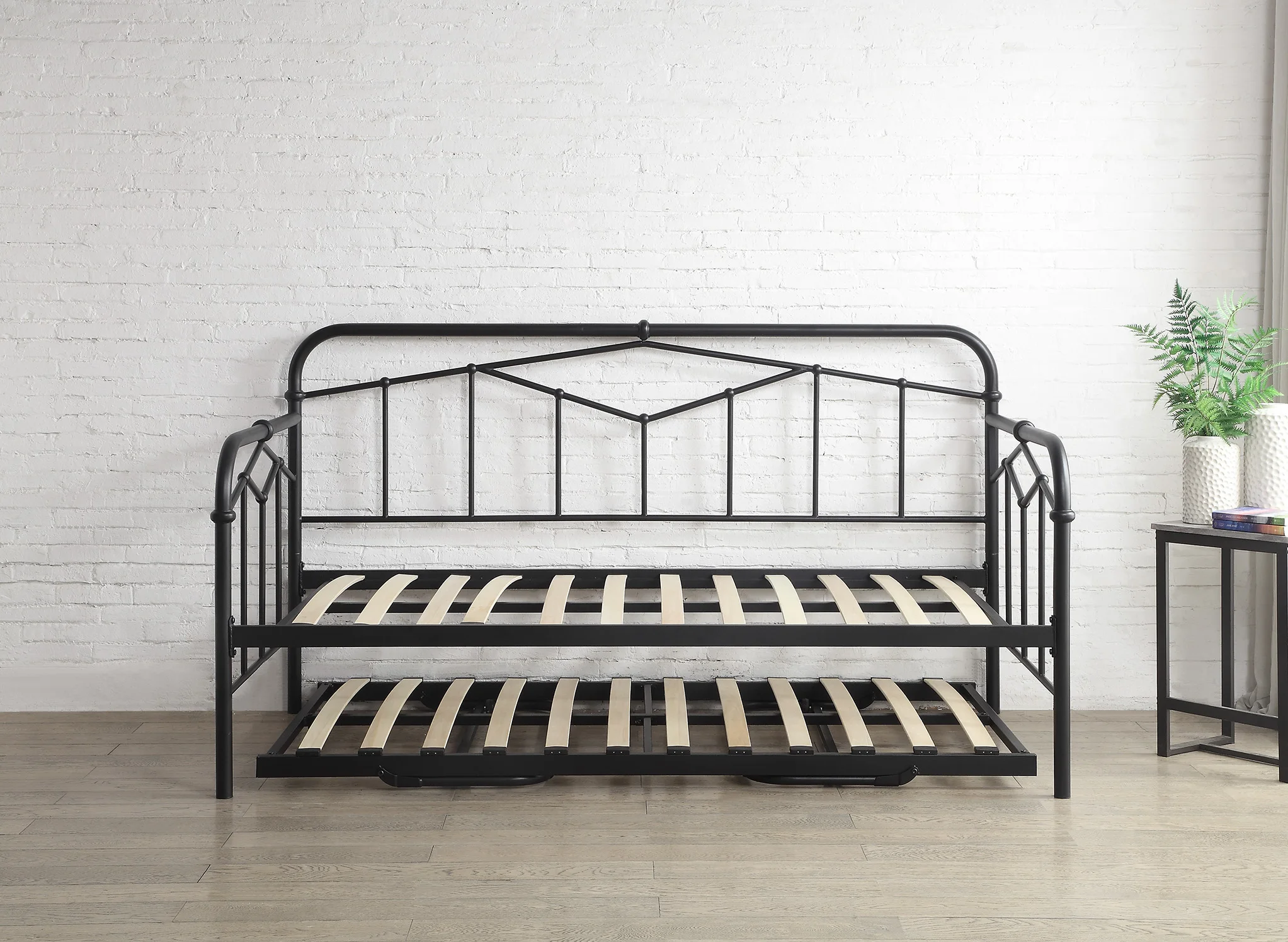 Best Selling Classic Modern style Single size Black bronze Wrought iron Sofa bed Metal bed with trundle