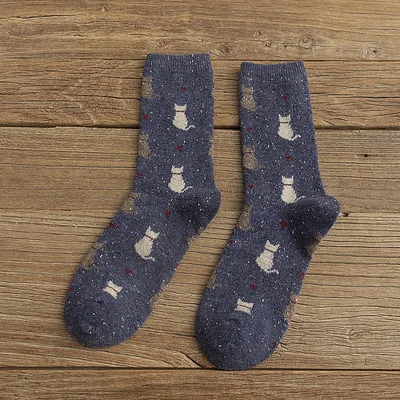 BELLEGIRL 2021 winter new arrival hot selling thick women medium tube sheep and rabbit fur women socks with cat pattern