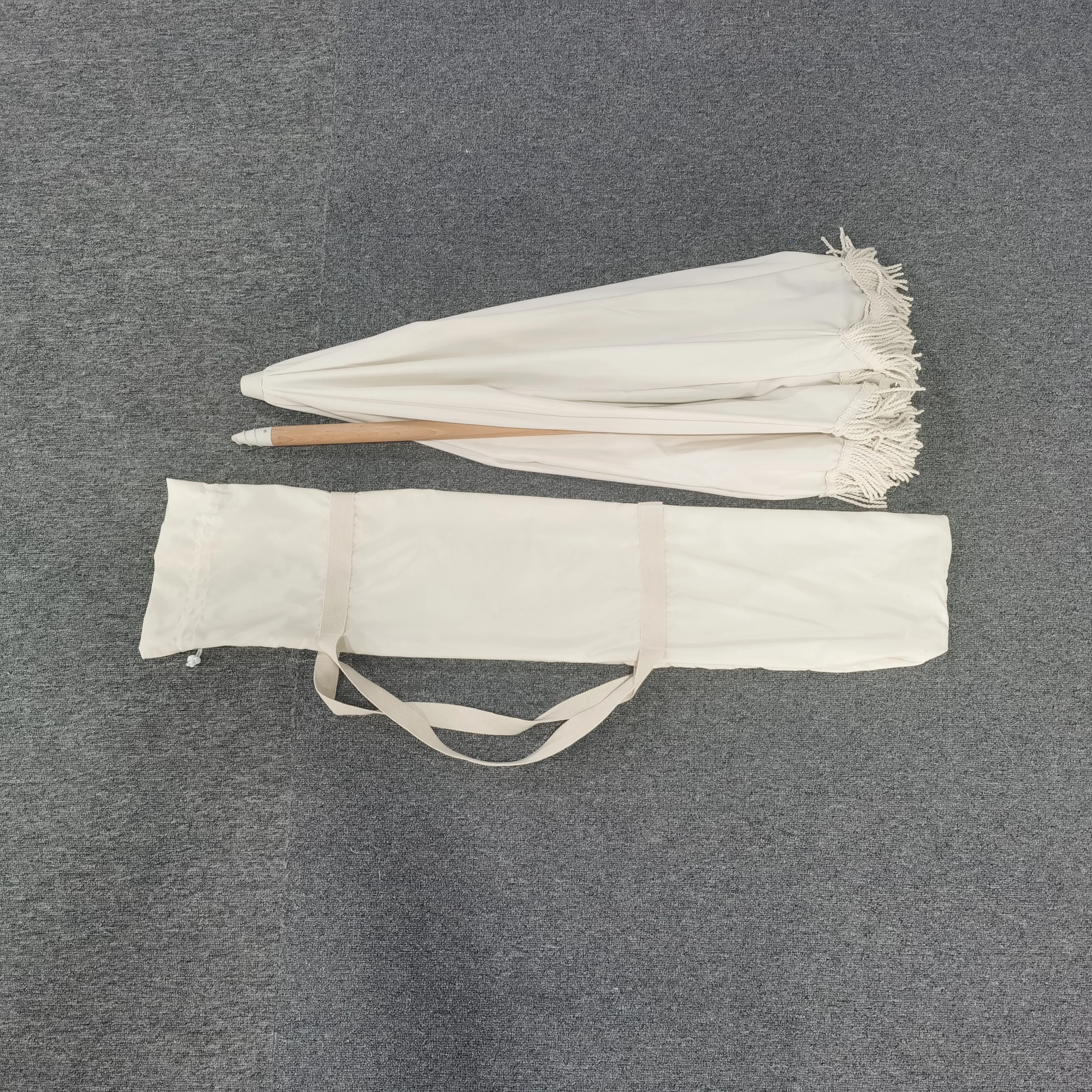 Outdoor Sun Shade Tassel Umbrella Beach Luxury Wooden Cotton Beach Umbrella With Fringe