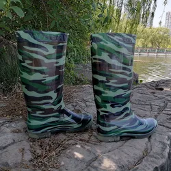 Камуфляжные дешевые высококачественные защитные сапоги из ПВХ, водонепроницаемые сапоги, мужские сапоги