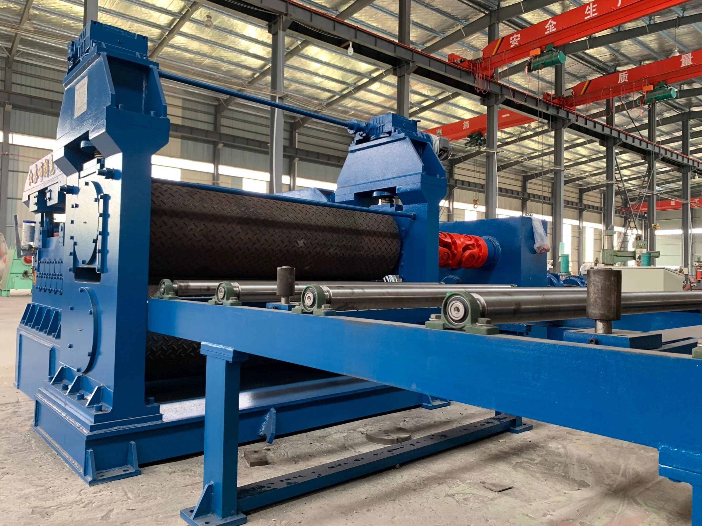 
New design chequer plate embossing machine 