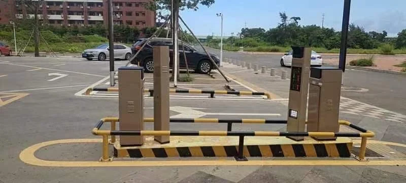 RFID Parking Control Traffic Barrier ANPR LPR Car Parking Charge Management System Security Equipment