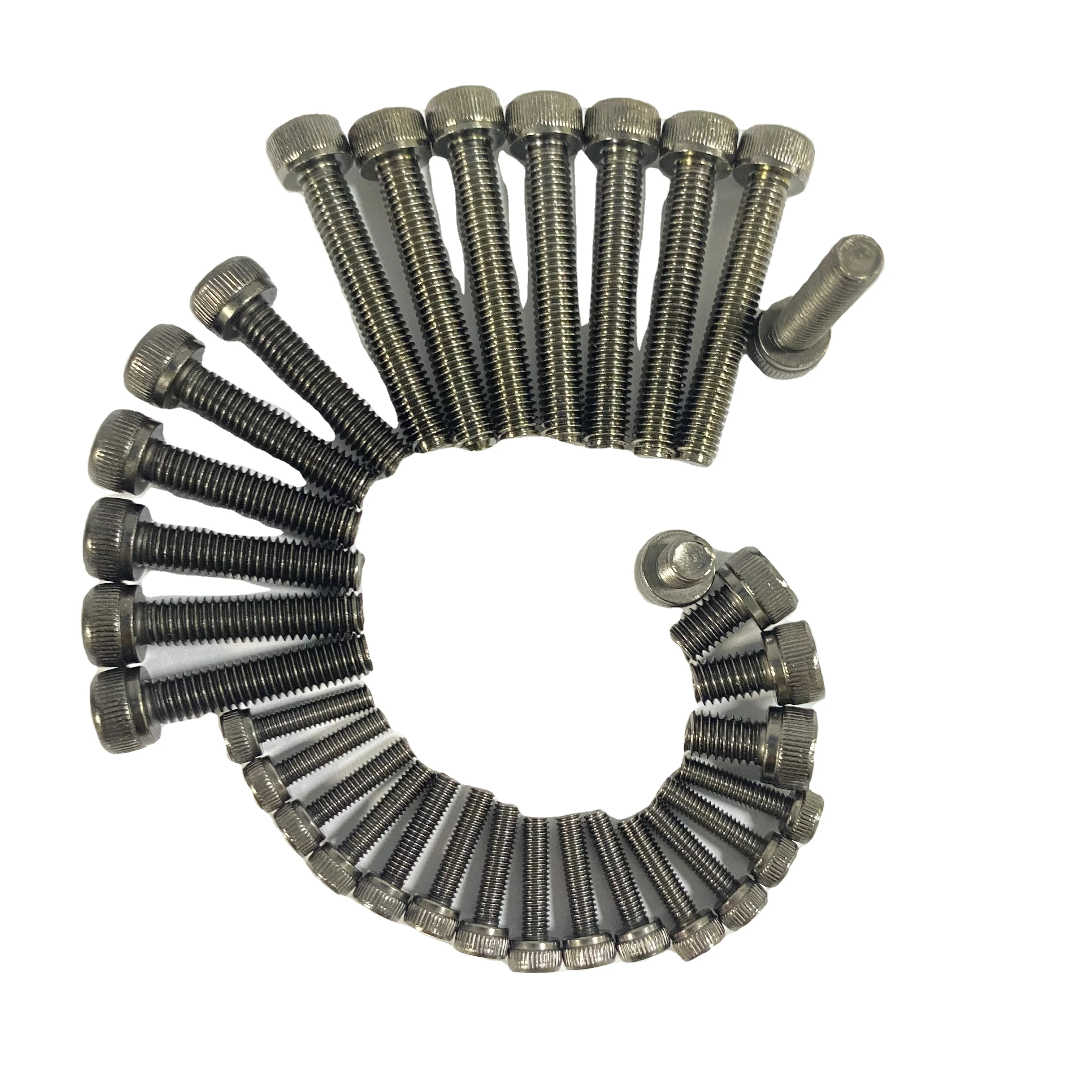 Grade 12.9 DIN912  made of SCM435 alloy steel DONGLUO SCREWS