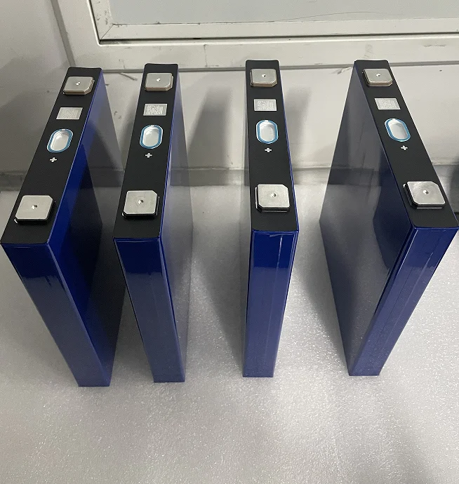 Grade A Rechargeable battery Phosphate Lifepo4 batteries deep cycly life 100Ah 200Ah 300Ah for Solar