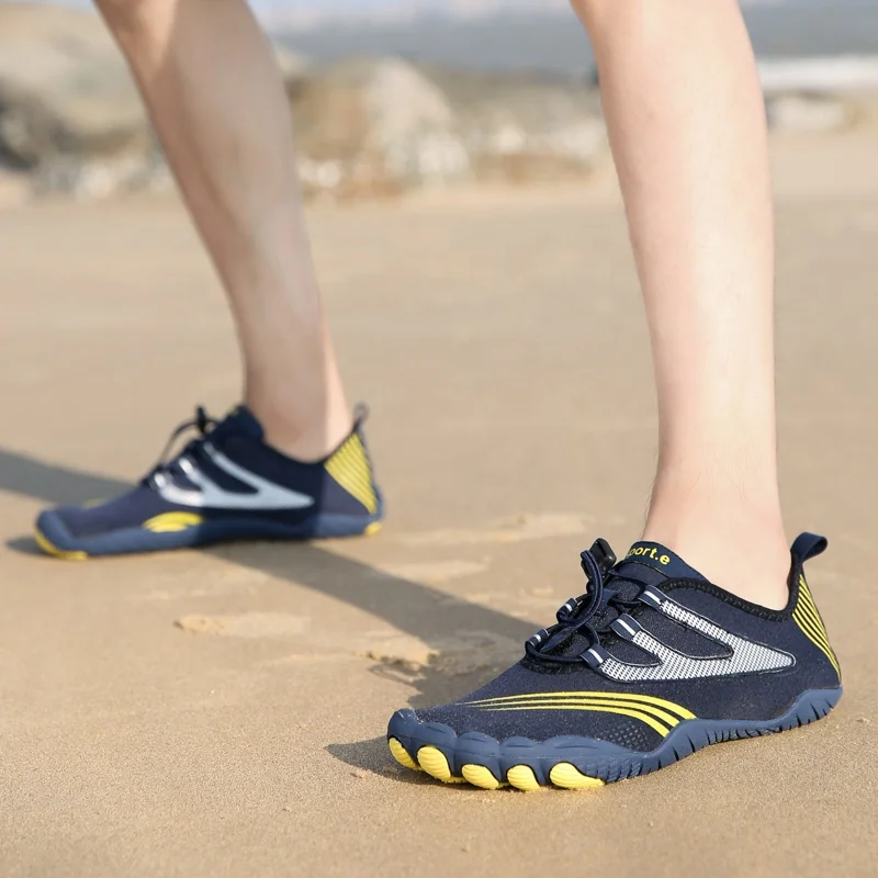Light Fashion Rubber Big Size 36-47 Non-Slip Unisex Sports Water Beach Shoes For