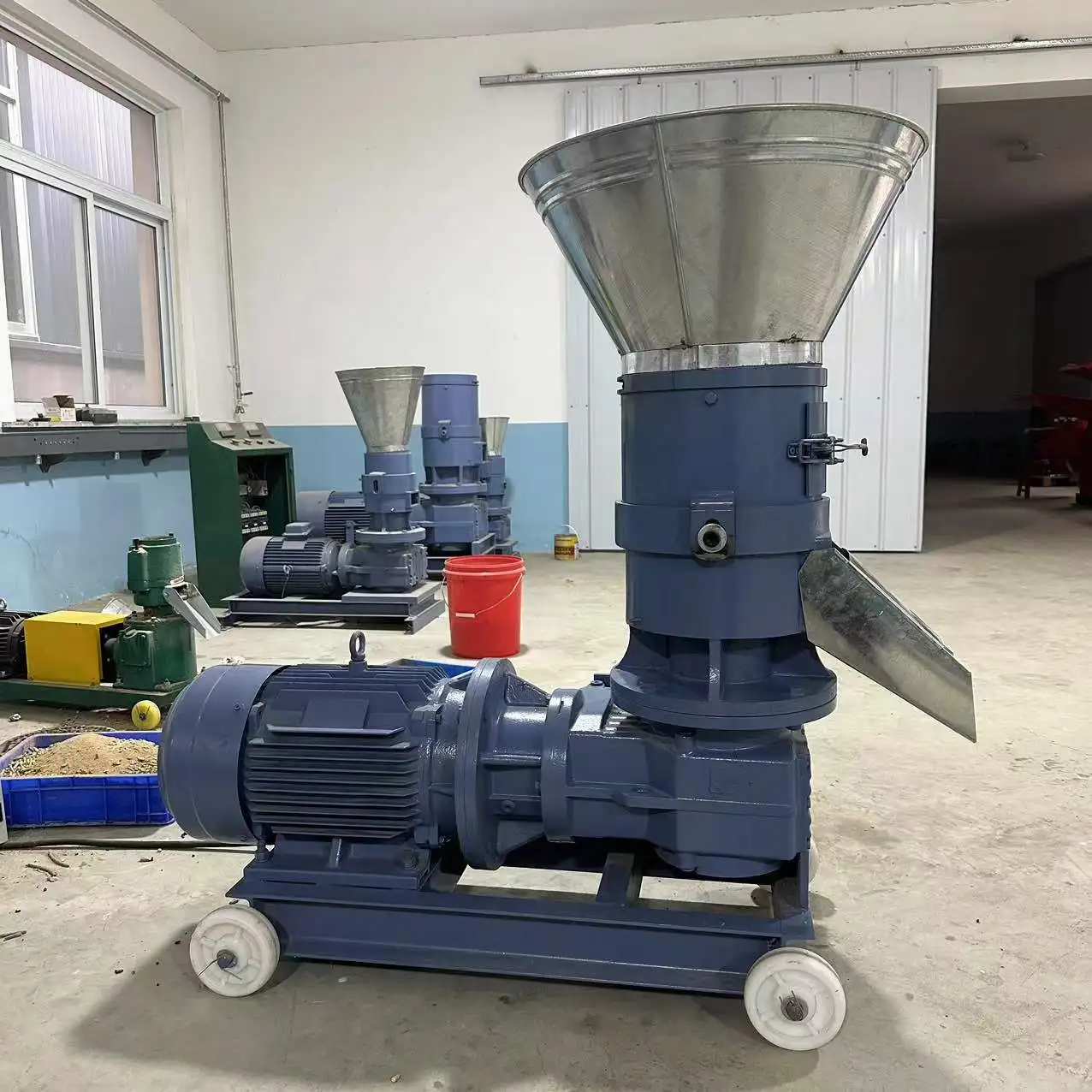 100-500KG/H Tractor Driven Wood Pellets Pelletizer Sawdust Press Granulator PTO Wood Pellet Making Machine