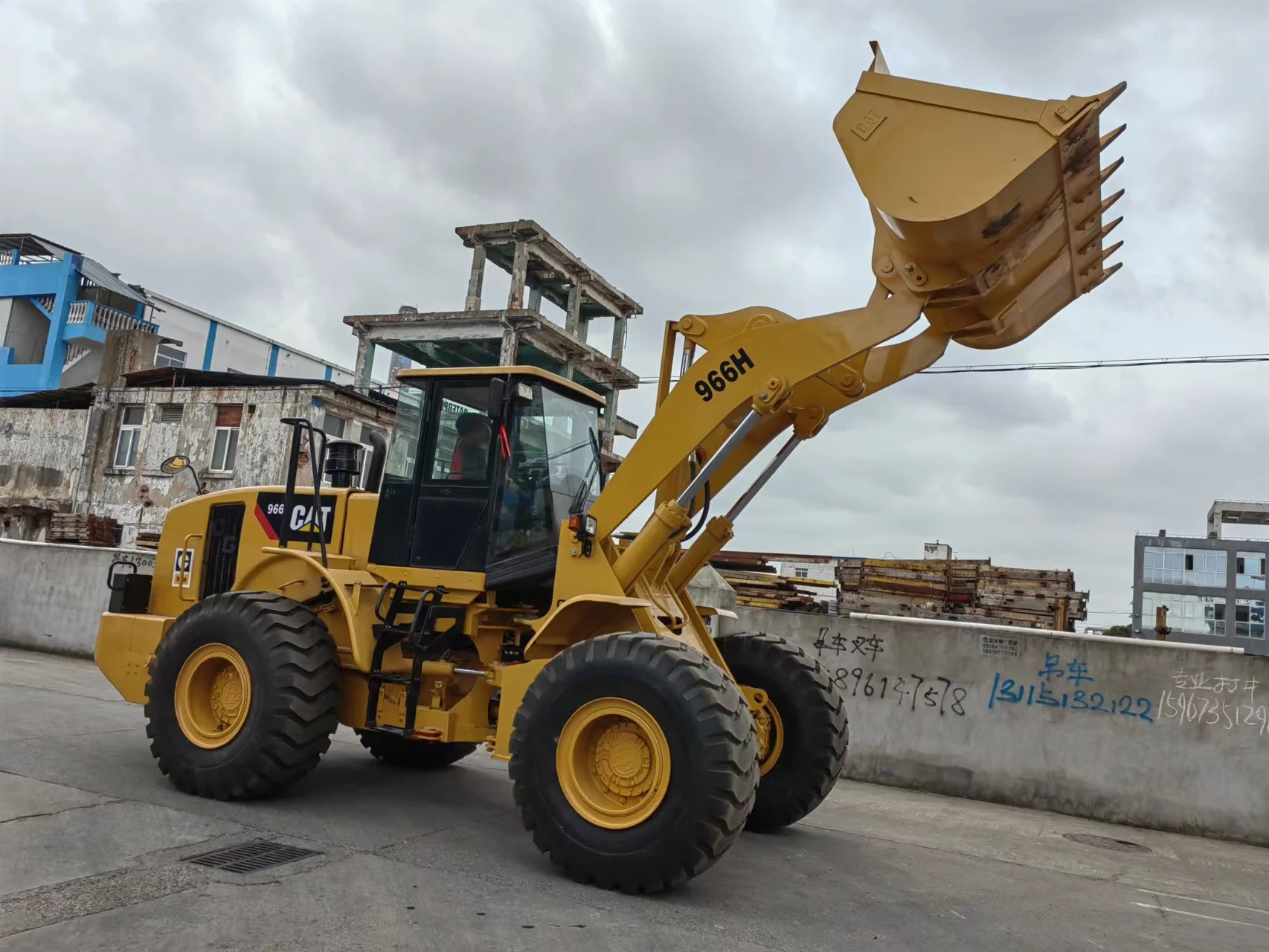 Caterpillar front wheel loader CAT 966H for sale used loader