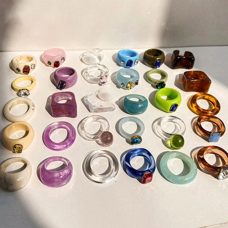 
Barlaycs 2021 Korean New Arrival Fashion Engagement Rings Jewelry Women Gold Plated Diamond Acrylic Resin Ring Set 