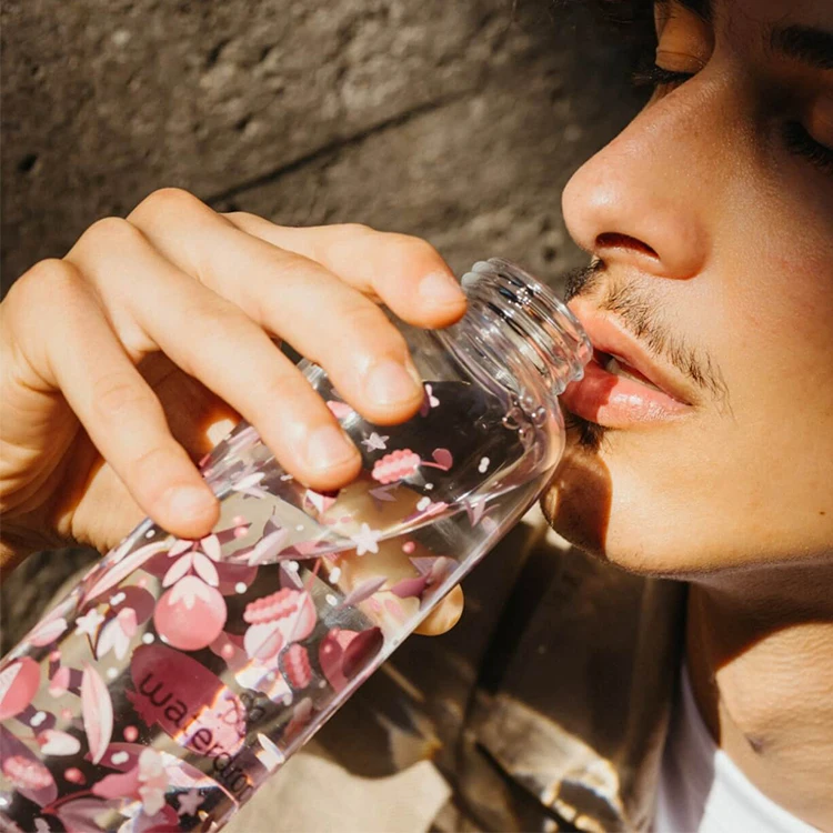 Hot sale popular colorful frosted drinking sports 500ml 32oz back to school luxury glass water bottles glass gym