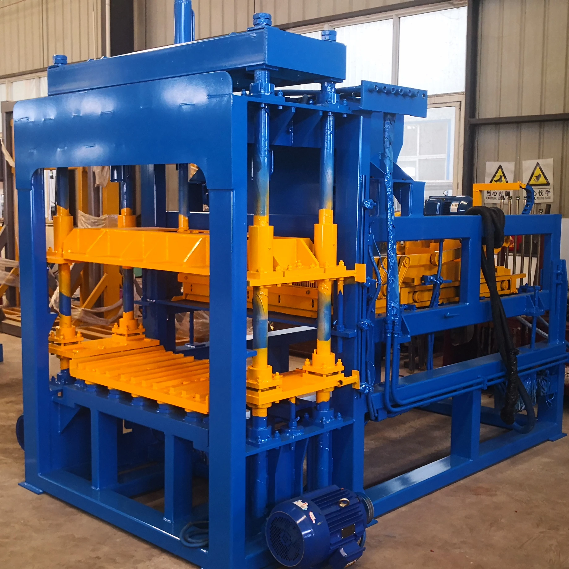 Hydraulic cement bricks block making machine