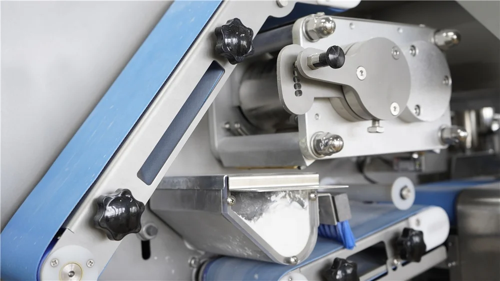 fully automatic industrial commercial momo dumpling making machine prices