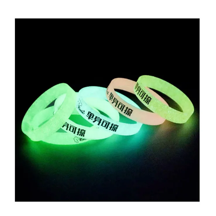 Custom Logo Personalized Silicone Wristband Holiday Gift Solid Black Glowing Silicone Wristband