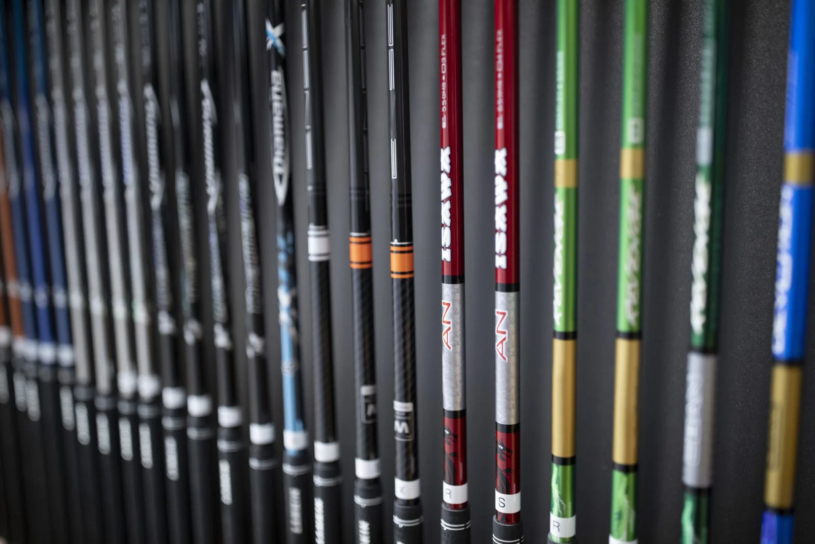 OEM New Design Golf Shafts Wholesale Graphite Custom Logo Golf Club Shaft Light Weight Carbon Fiber Golf Shaft