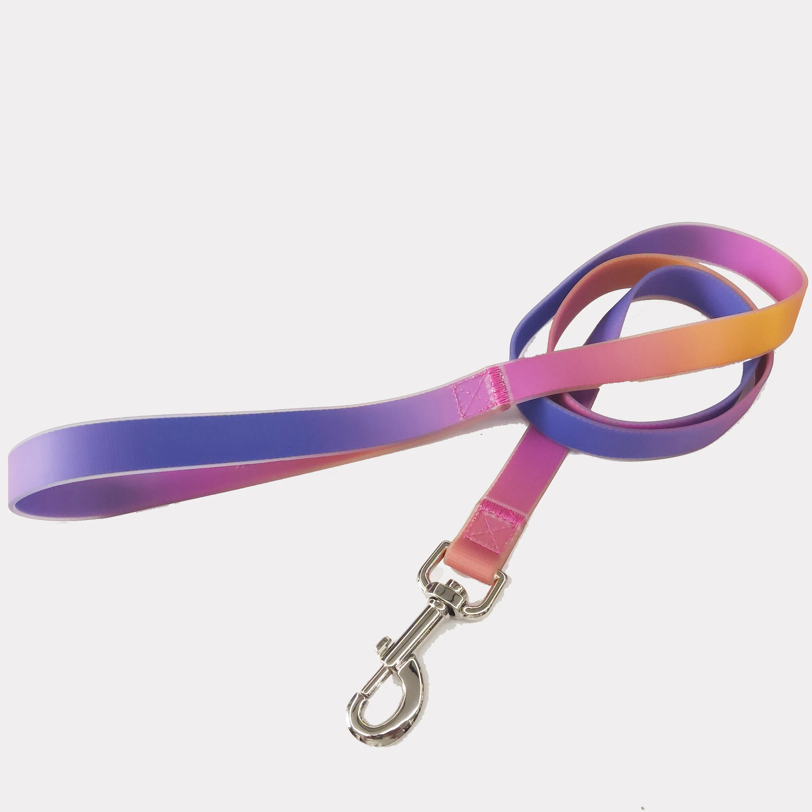 Wholesale Colorful Reflect Silicone PVC TPU Waterproof Dog Leashes With Heavy Duty Training Luxury Metal Hook
