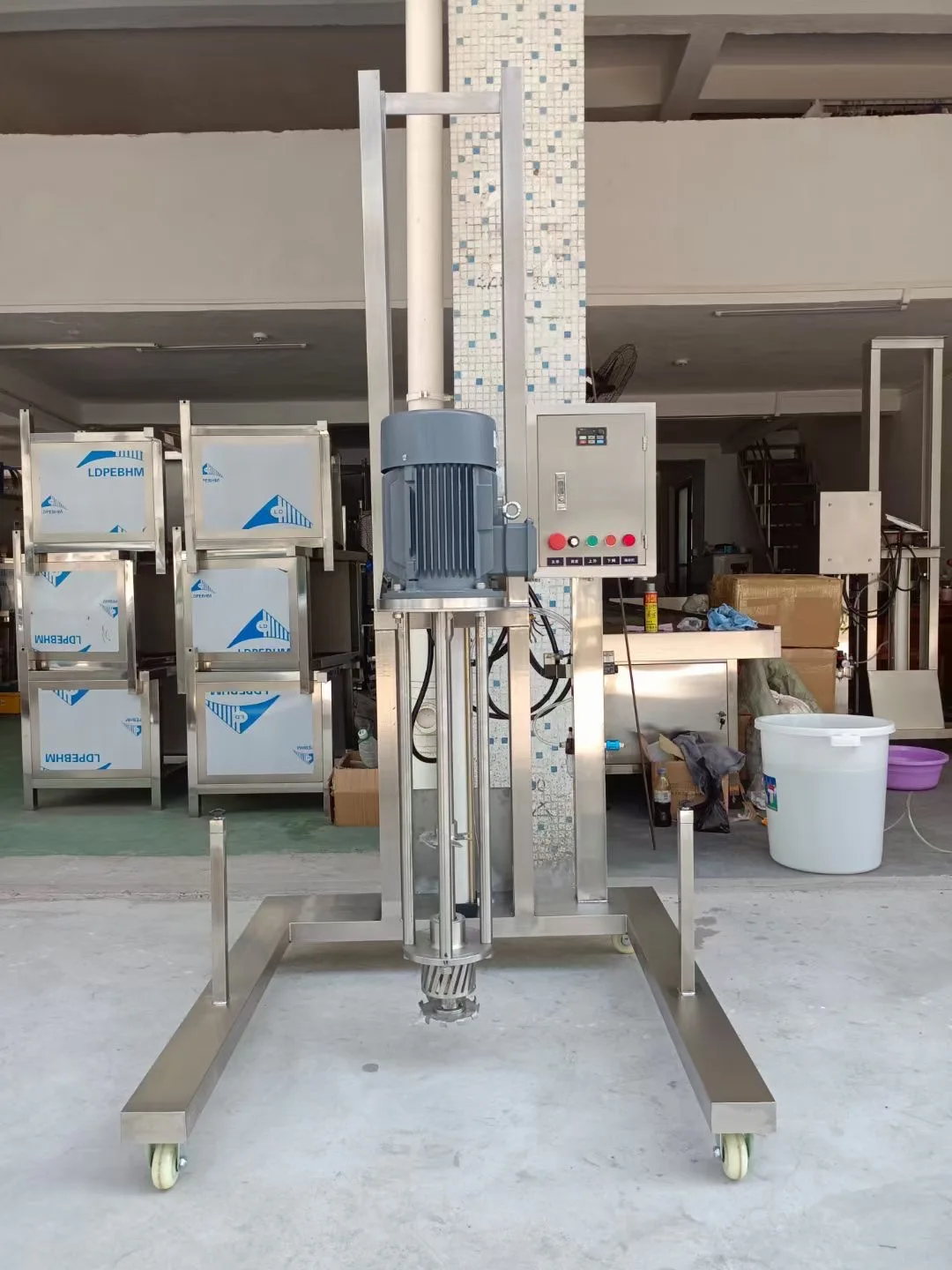 Hot selling Industrial Cosmetic Laboratory Emulsifier Homogenizer Mixer High Shear Vacuum Homogeneous Emulsifier