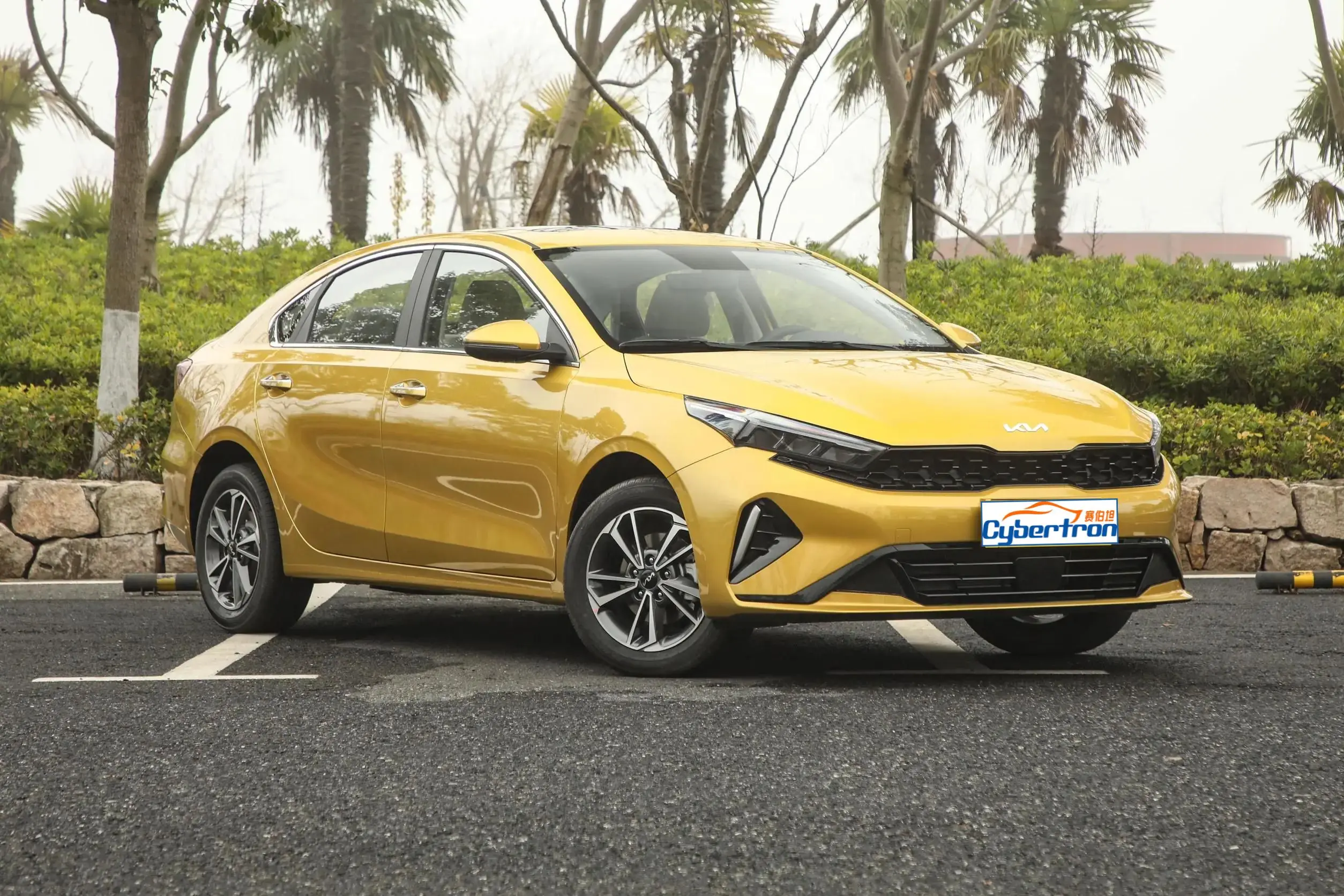 2025 новые автомобили KIA K3 модные автомобильные бензиновые 4-дверные 5-местные Седаны kia k5 gt Авто FWD б/у автомобиль лидер продаж в Китае