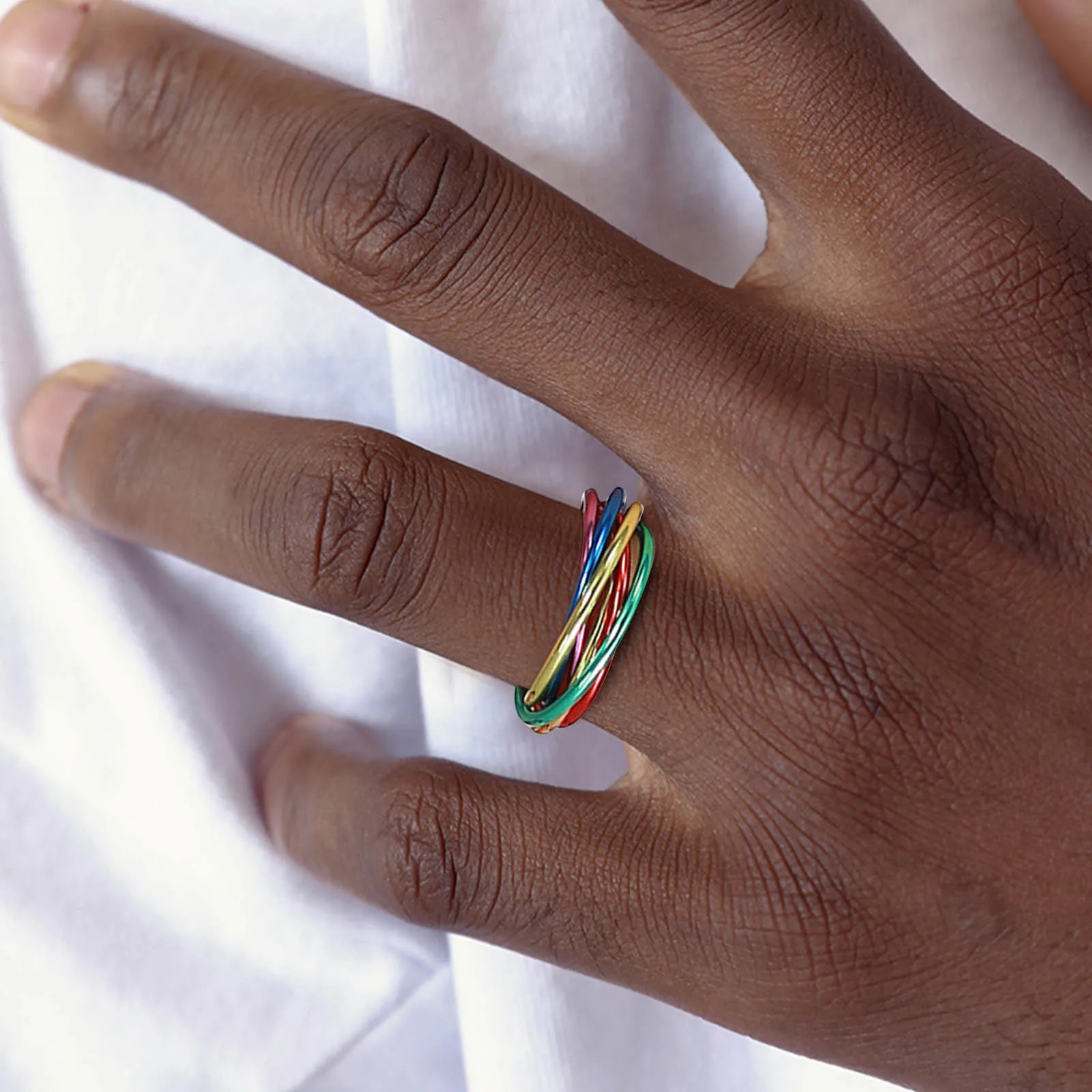 Popular Design Jewelry Trendy Interlocking Finger Ring for Couple PVD Stainless Steel Six Color Rainbow Loop Ring
