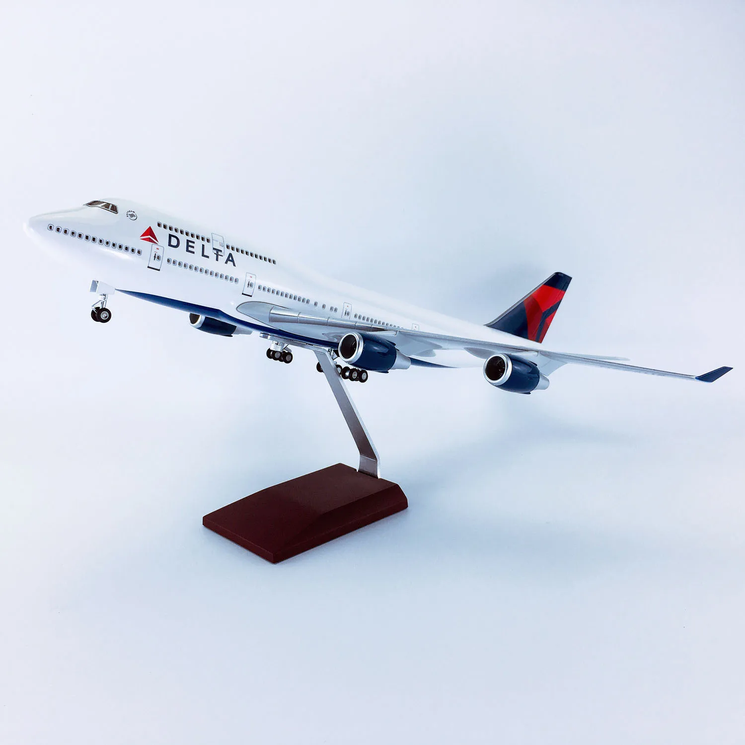 47 см 1/150 весы Дельта-лайнера 747-400 модель самолета из смолы с шасси