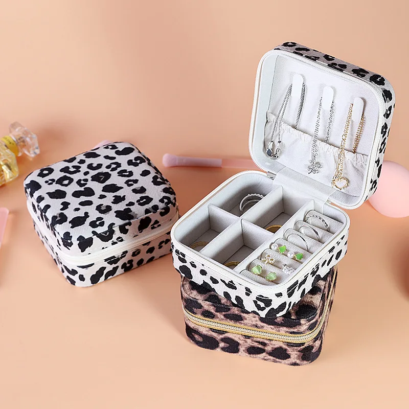 Wholesale Portable Bracelet Earrings Gift Jewelry Box Organizer Leopard Cow Pattern Velvet Zipper Travel Jewelry Box With Mirror