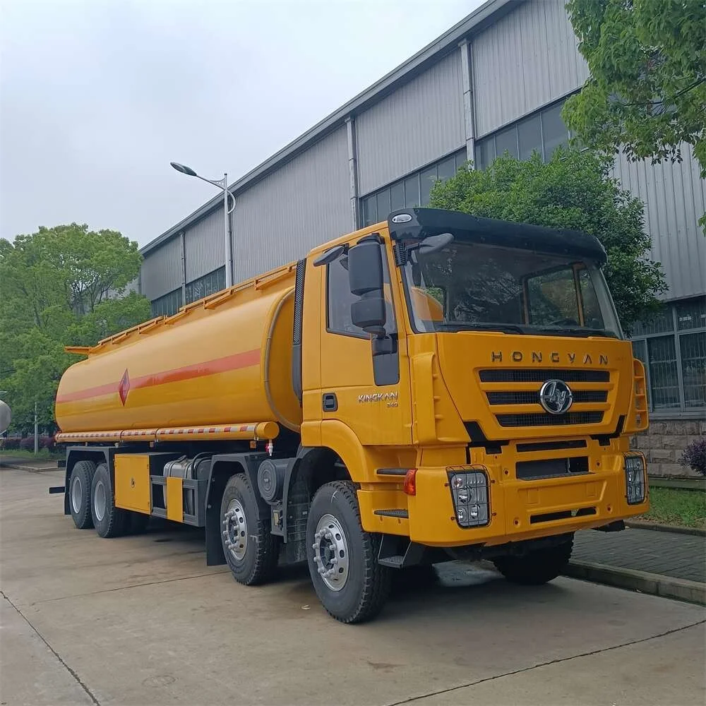 30 square meter Hongyan front, four rear, and eight liquid supply trucks