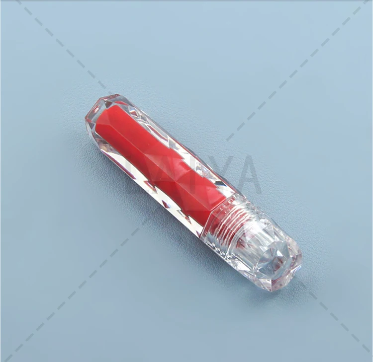Spot Wholesale 1.5ml Transparent Ripple Lip Gloss Tube Packaging Bottle Mouth Red Tube Empty Tube Can Print Logo