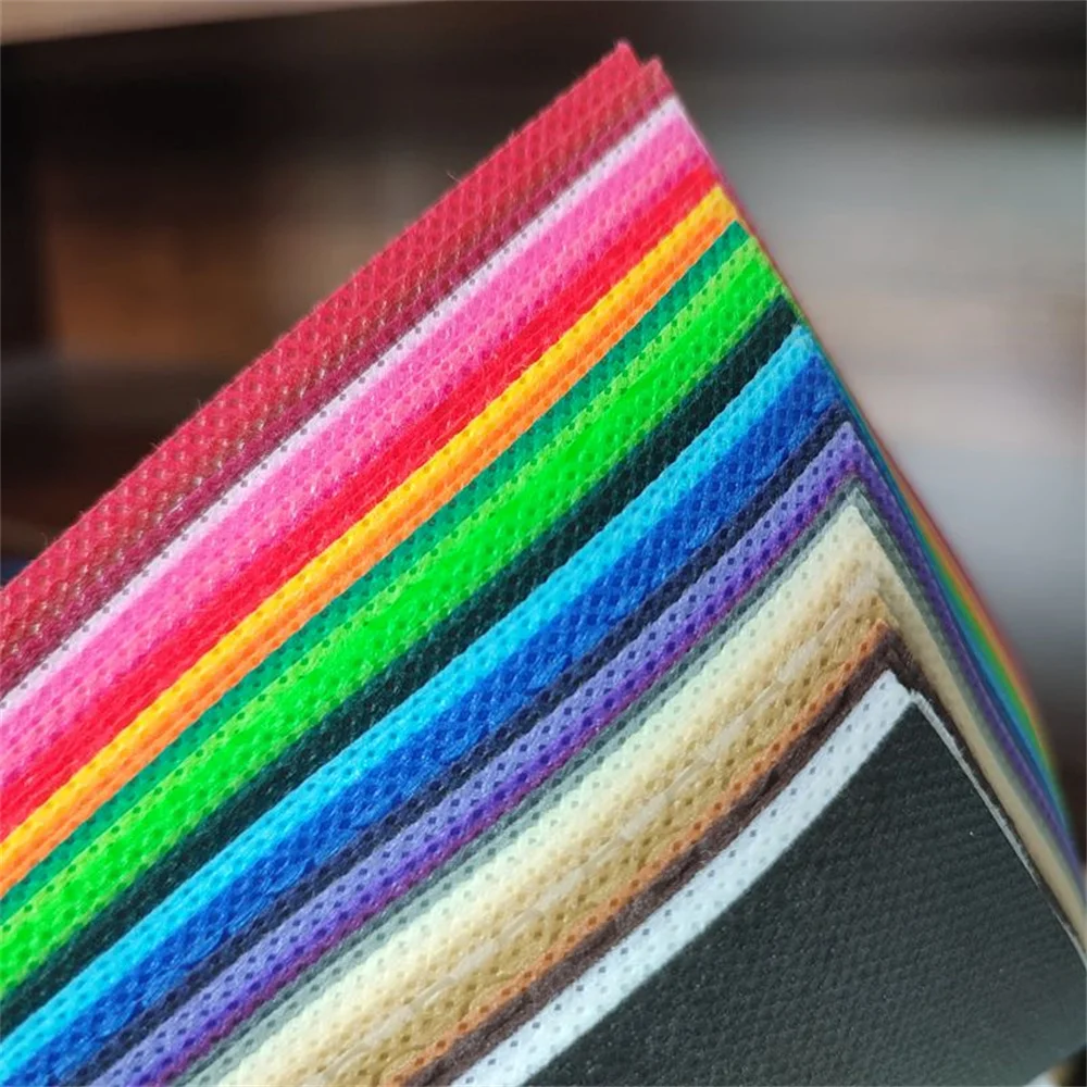 100% Polypropylene Spunbond Nonwoven Fabric SSS Raw Material For Bedsheet