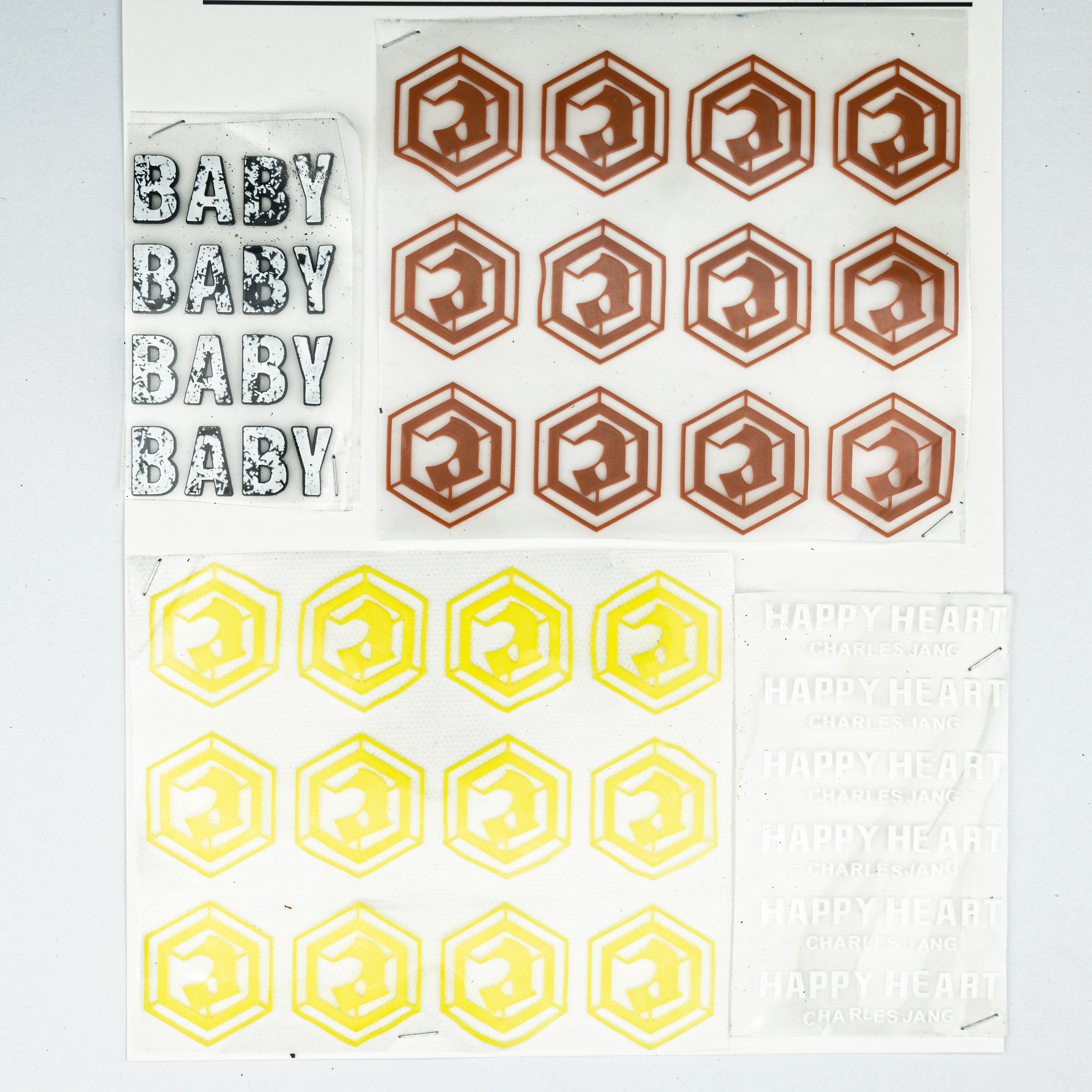 Vacuum plate vulcanizing machine for silicone logo clothing fabric three-dimensional labels