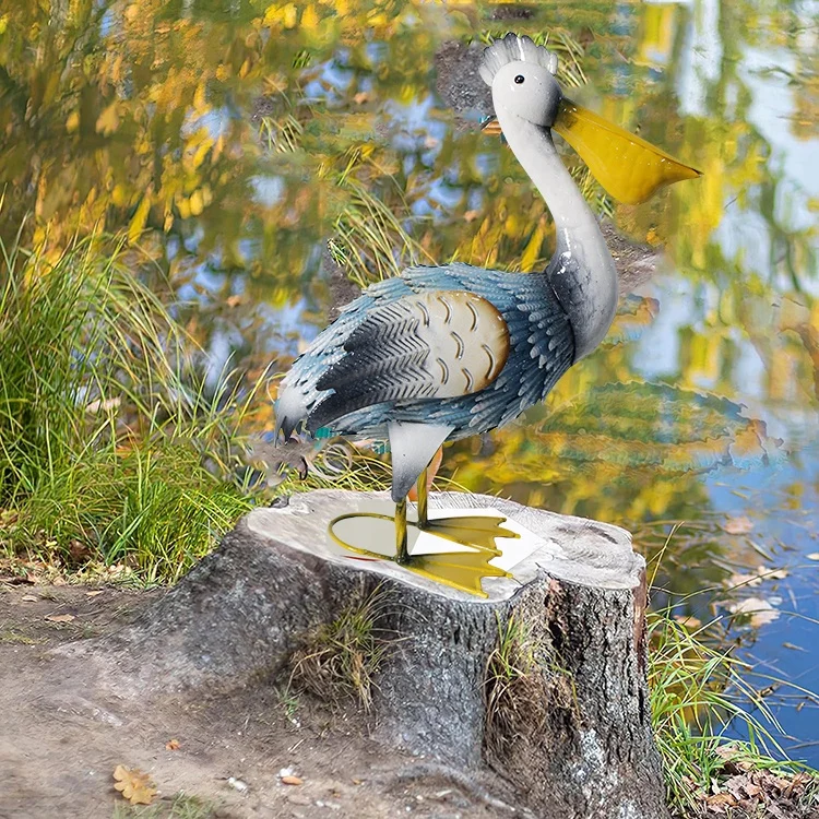 Garden Metal Pelican Statues Sculpture Yard Art Coastal Ocean Bird Decor  Lawn Porch Patio Ornament