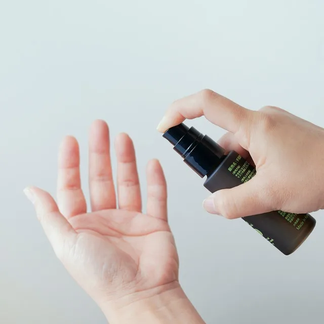 Japanese high quality hand alcohol room oil aroma spray for sle