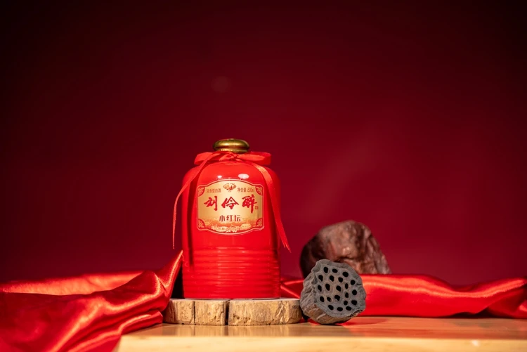 Liu Ling Zui Ceramic Bottle White Liquor