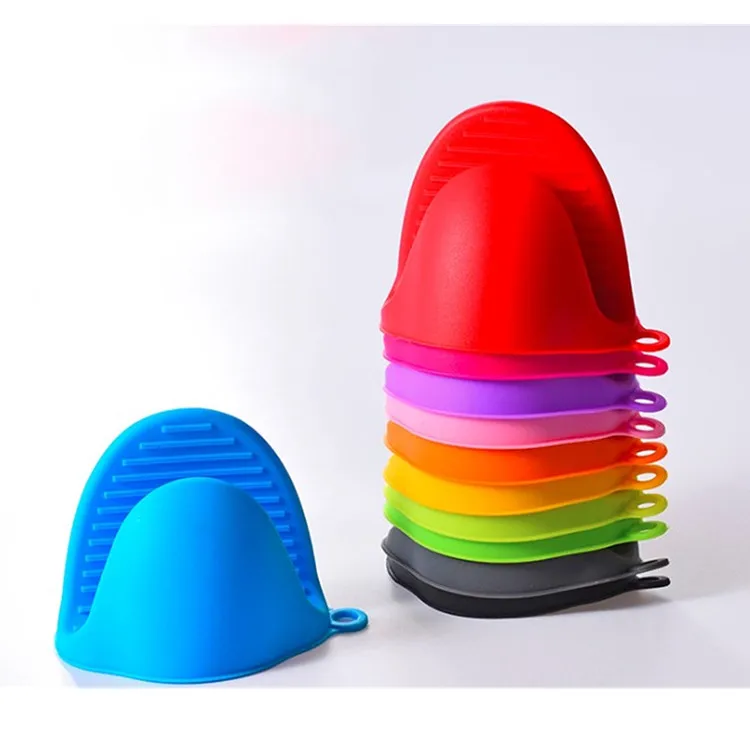 Heat-resistant silicone mitts