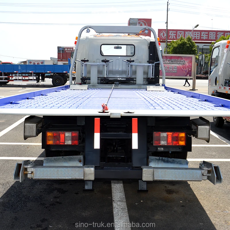 Howo 4X2 One Tow Two Road Accident Wrecker Can Be Deal with 2 Unit Trucks Truck Mounted Wrecker Body 5000x2300 8-10ton CN;SHN