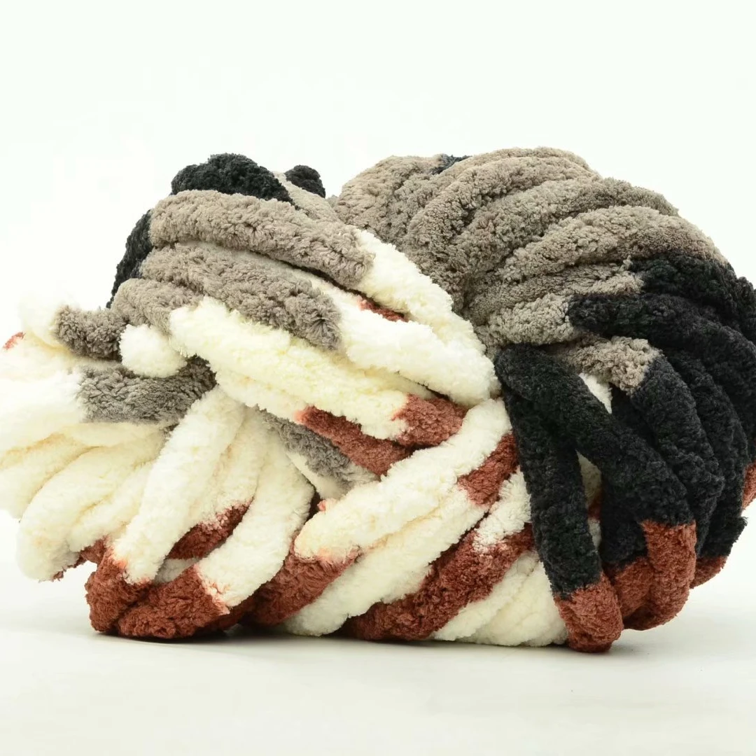 
Wholesale Manufacturer Recyclable Polyester Thick Yarn Knitting Textile Chenille Chunky Yarn 