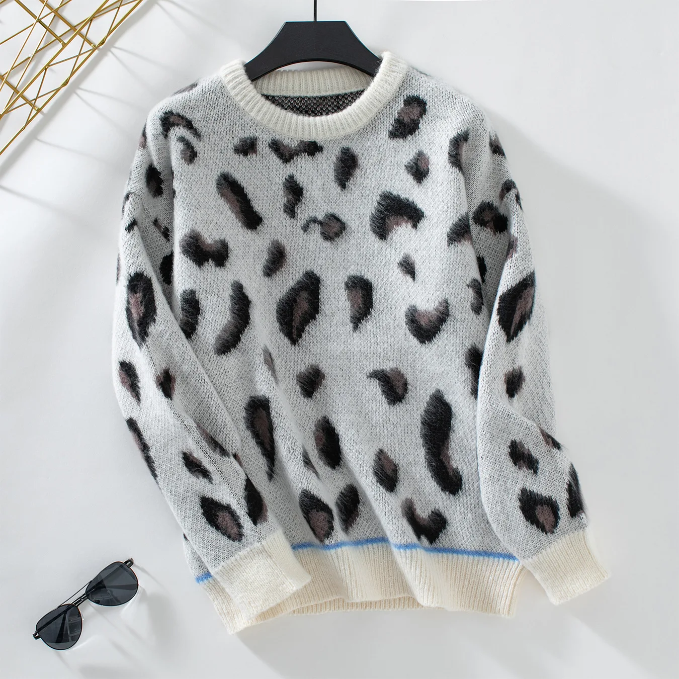 Fashion winter fuzzy knitted sweaters leopard  long sleeve pullover ladies sweater