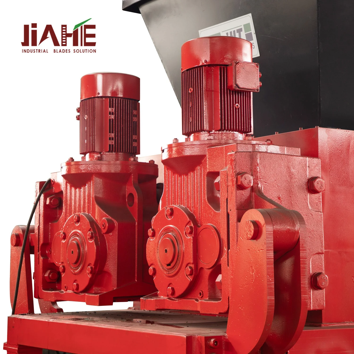 FS Low price guaranteed quality Scrap Metal Crusher Double Shaft Shredder Waste Shredder Machine Price The Best Twin Shaft Shred